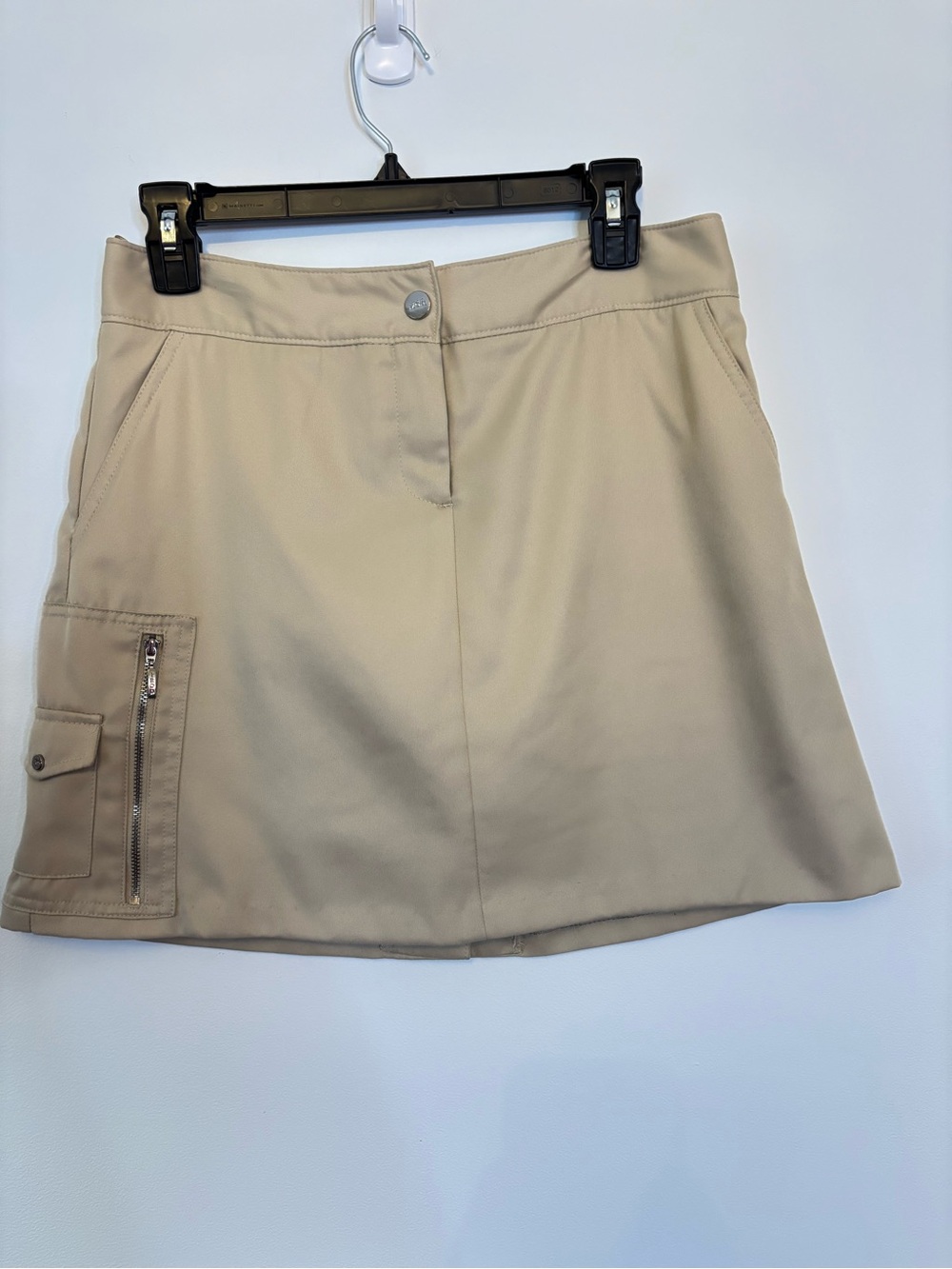Izod Beige Utility Skort with Zip Pocket